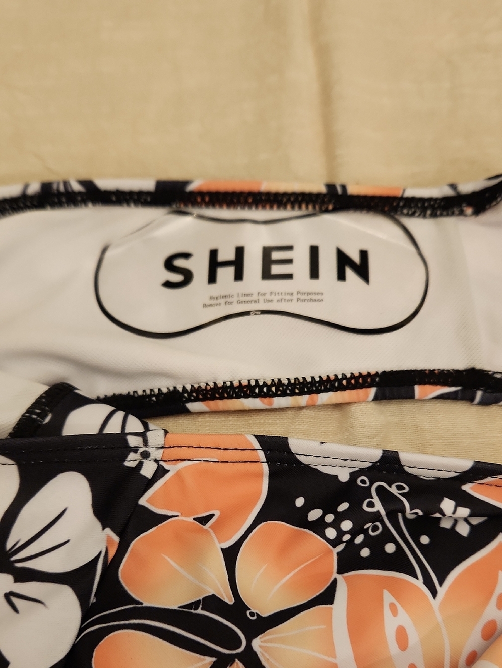 Women NWOT Floral Two-Piece Bikini Set in Black & Peach Size XL - Picture 4 of 5
